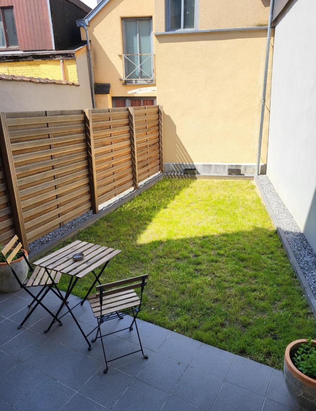 Brussels Bed & Blockchain Private Rooms With Shared Bathroom Etterbeek Exteriör bild