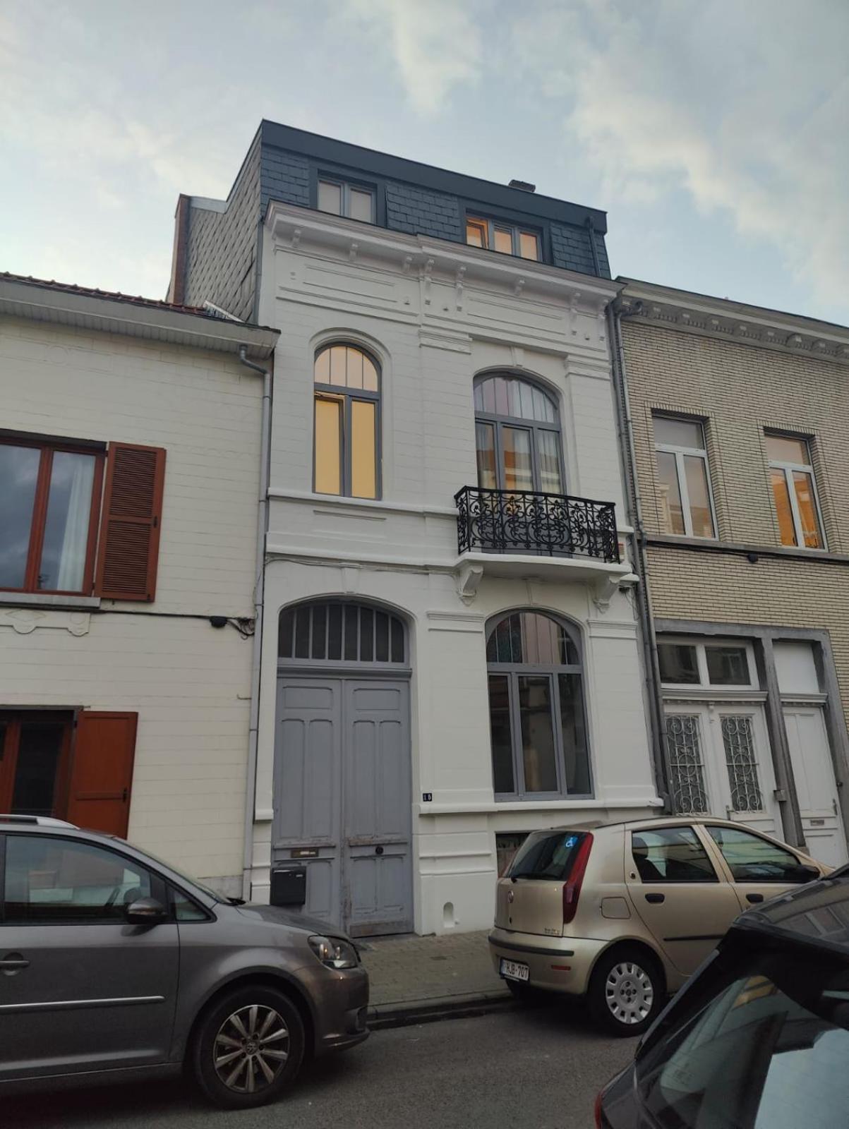 Brussels Bed & Blockchain Private Rooms With Shared Bathroom Etterbeek Exteriör bild